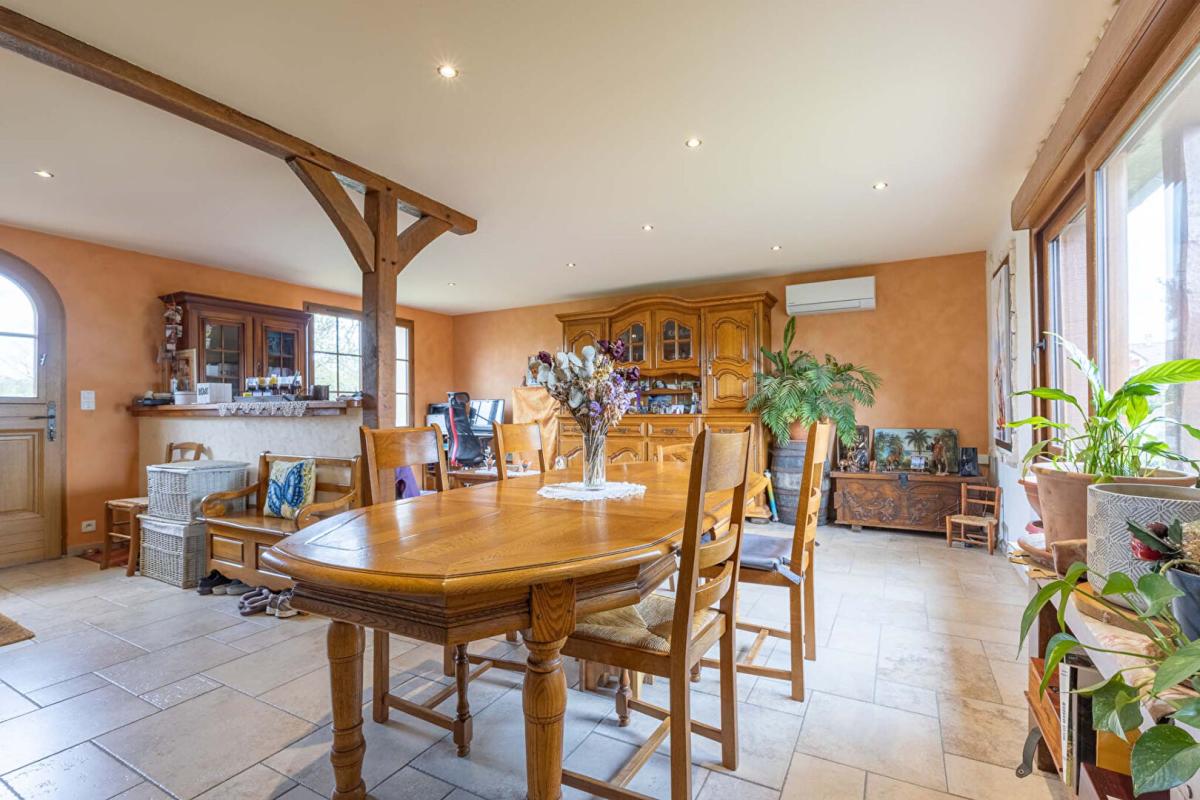 SAINT-LOUP Maison Saint Loup 122 m2 6