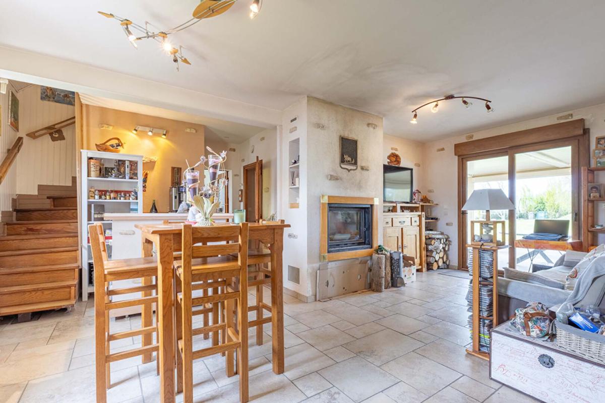 SAINT-LOUP Maison Saint Loup 122 m2 7