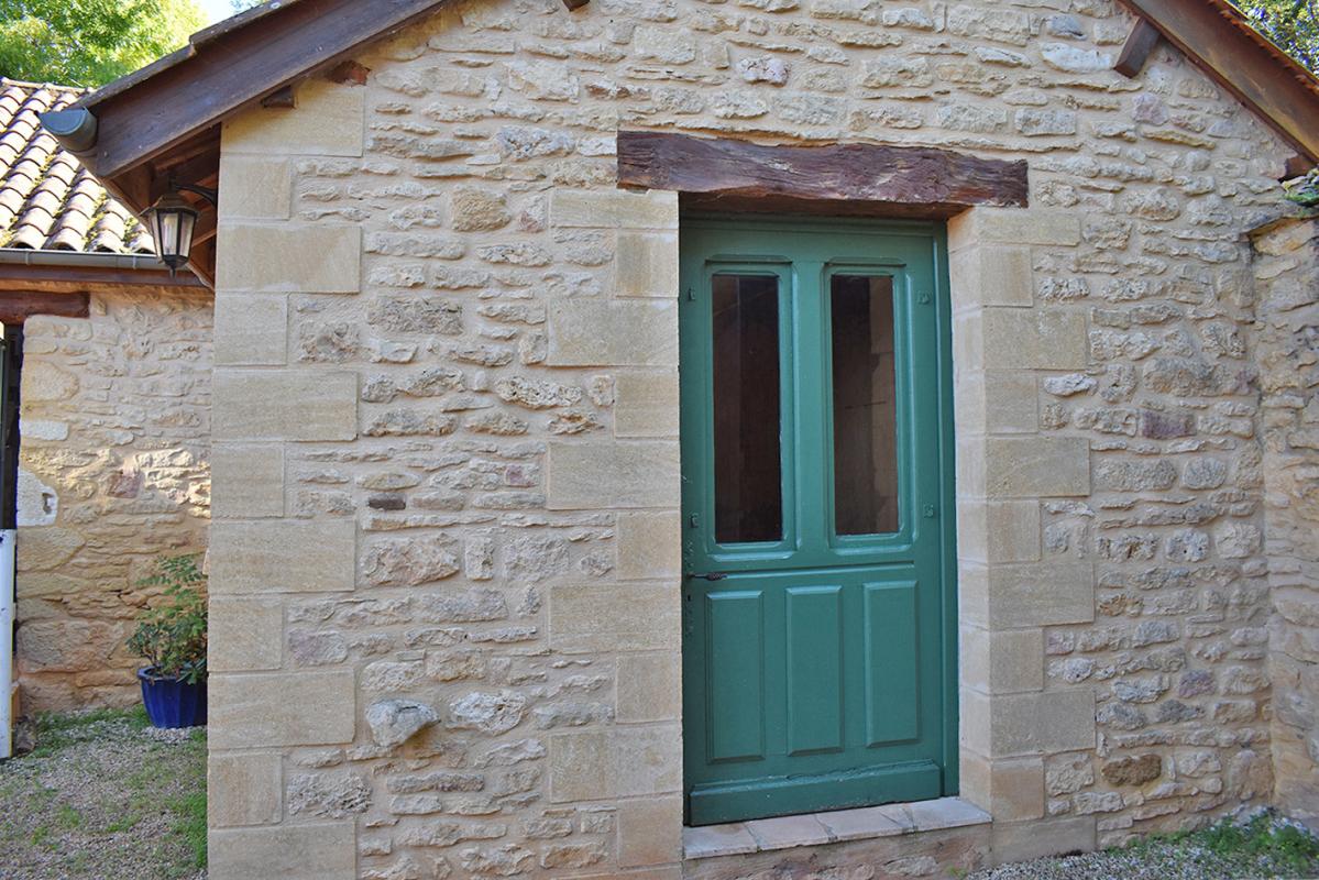 SAINT-AMAND-DE-COLY Maison Coly Saint Amand 6 pièce(s) 140 m2 16