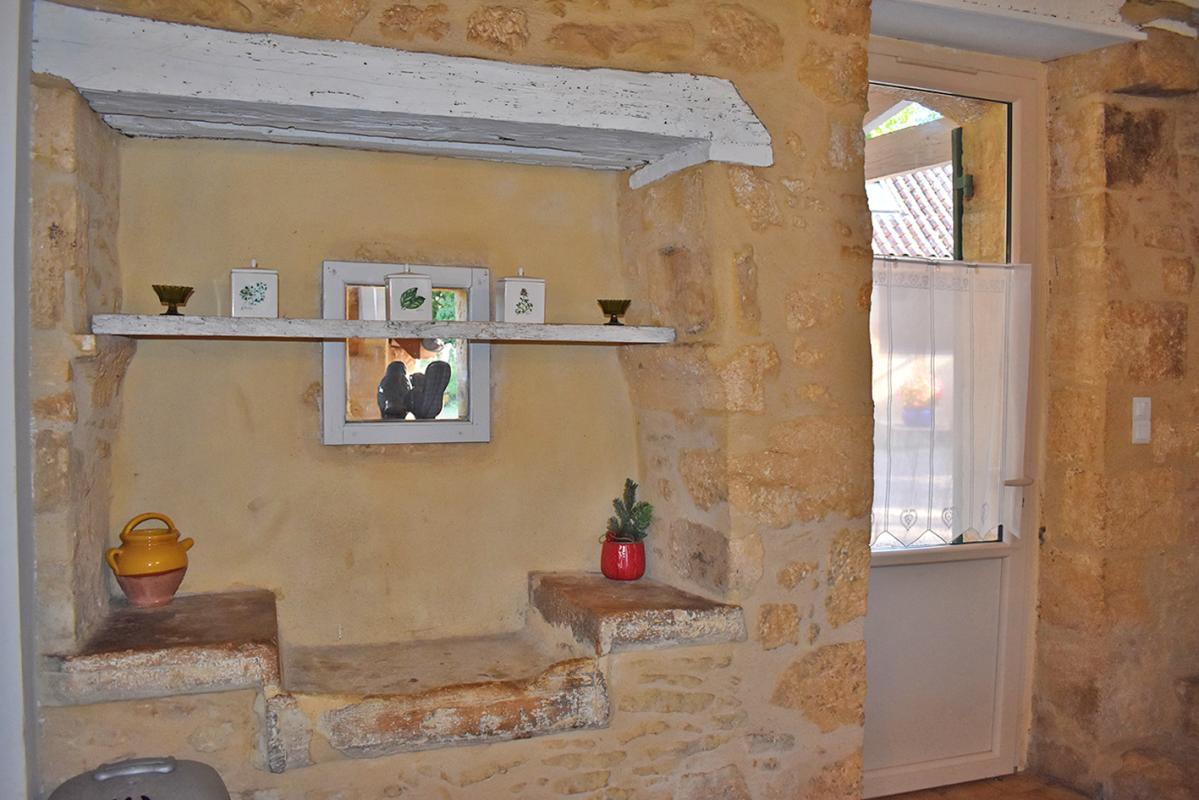 SAINT-AMAND-DE-COLY Maison Coly Saint Amand 6 pièce(s) 140 m2 18