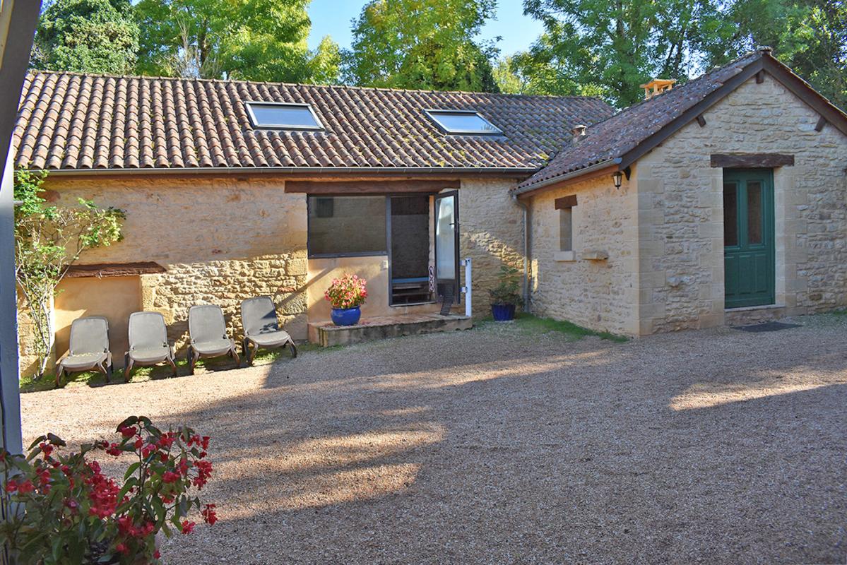 SAINT-AMAND-DE-COLY Maison Coly Saint Amand 6 pièce(s) 140 m2 6