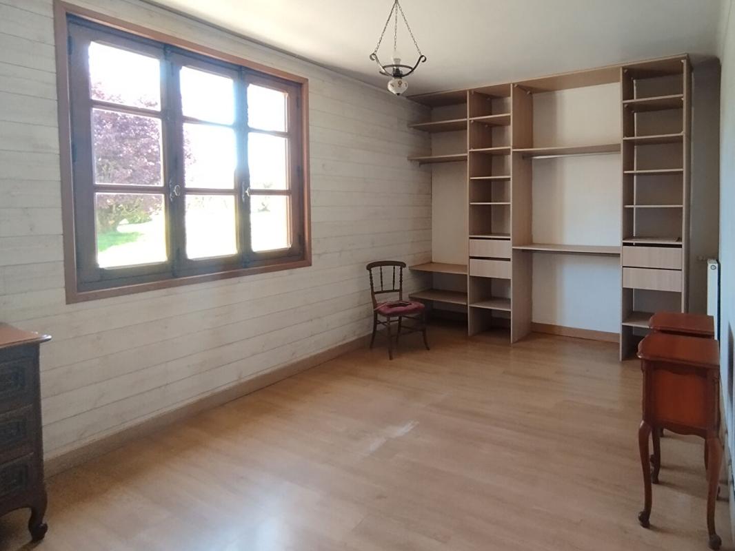 SAINT-MARS-LA-JAILLE Longère (250m²), dépendances et  hangars (1 500m²), Maumusson ( 44540) 4