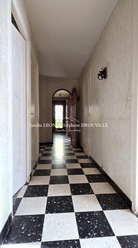 JOUY JOUY MAISON  de 115 m², 4 CHAMBRES 5