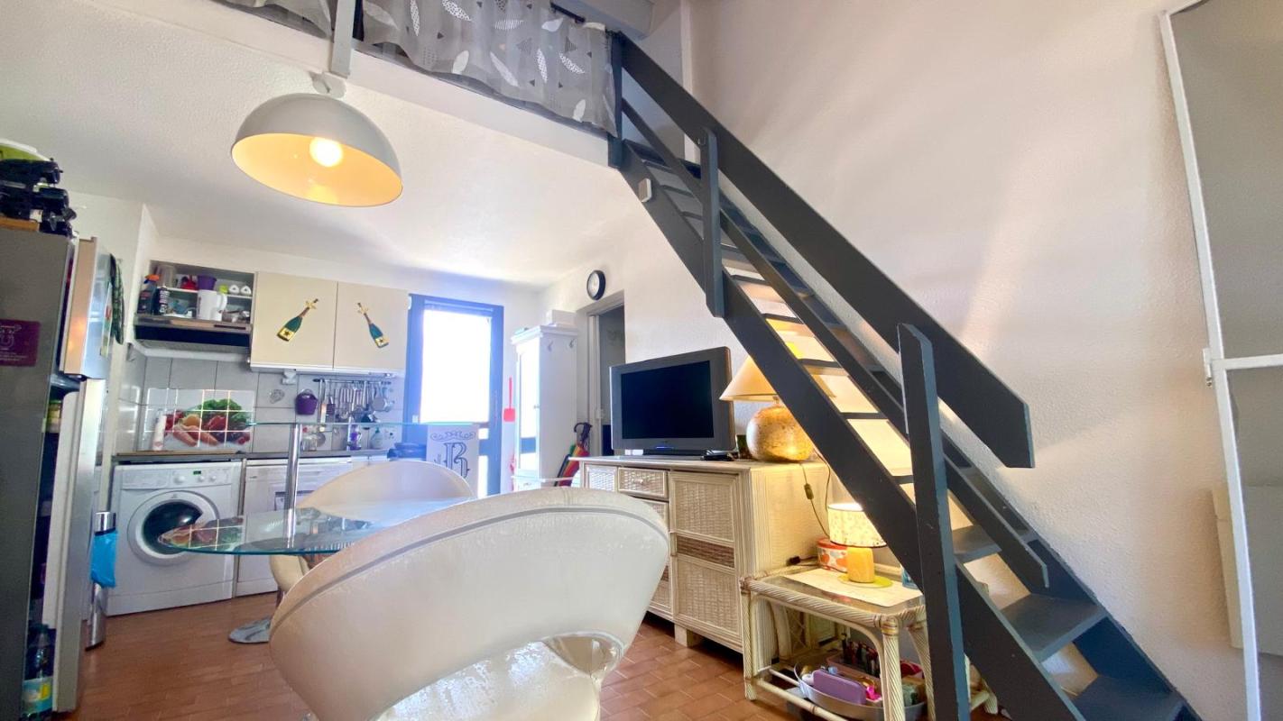 SAINT-CYPRIEN Charmante Maison en Copropriété avec Jardin 7