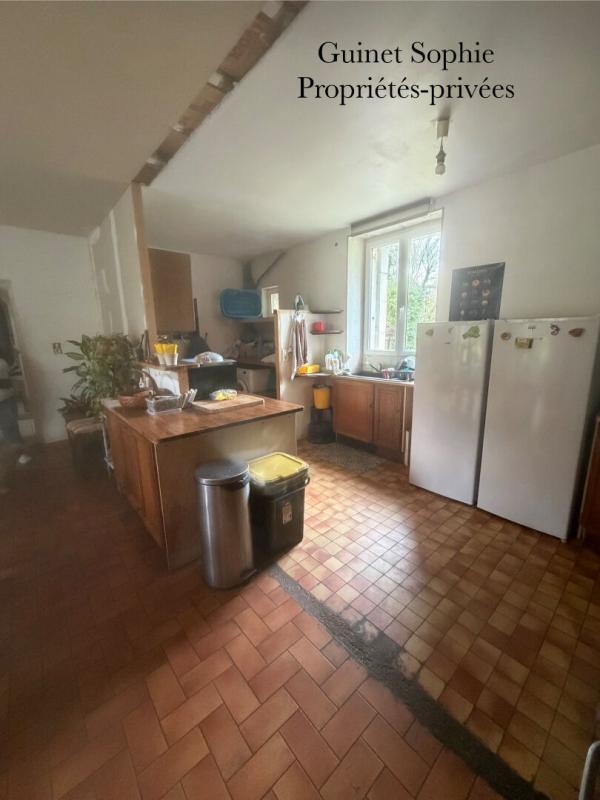 SAINTE-HERMINE Maison Sainte Hermine 14 pièce(s) 332.6 m2 7