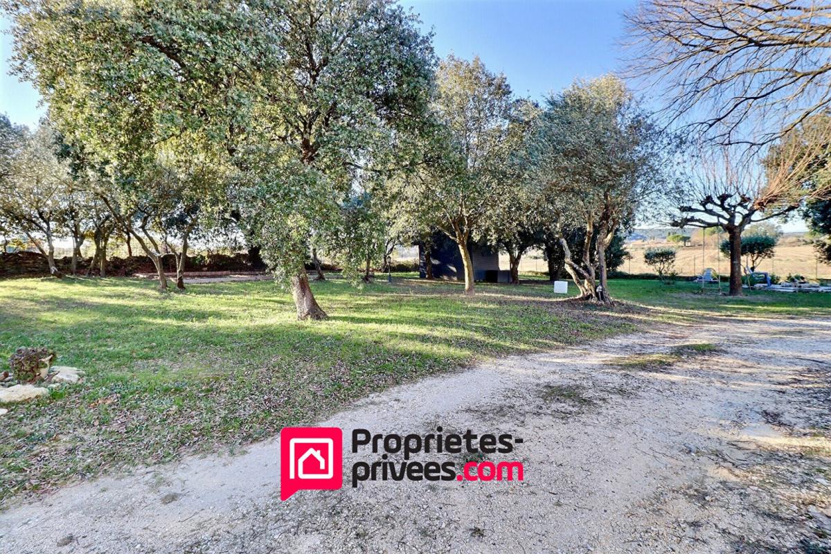 UZES Proche Uzès, Propriété  en campagne 16