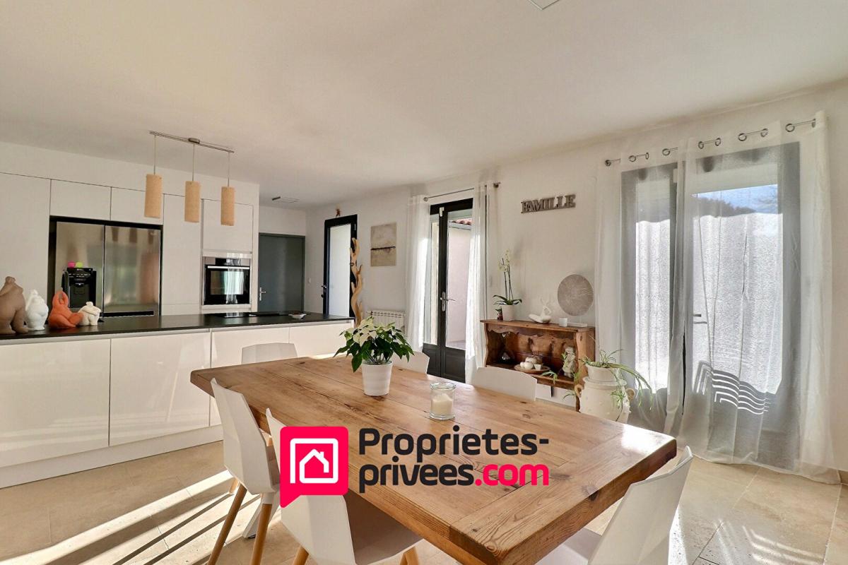UZES Proche Uzès, Propriété  en campagne 6