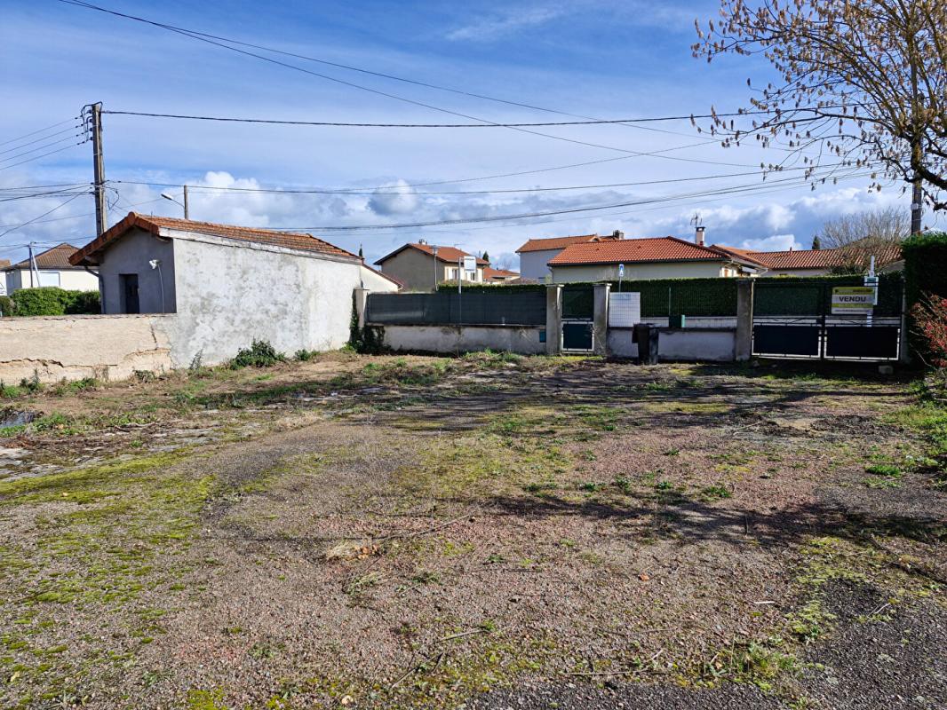 RIORGES RIORGES - MAISON INDIVIDUELLE + TERRAIN 1