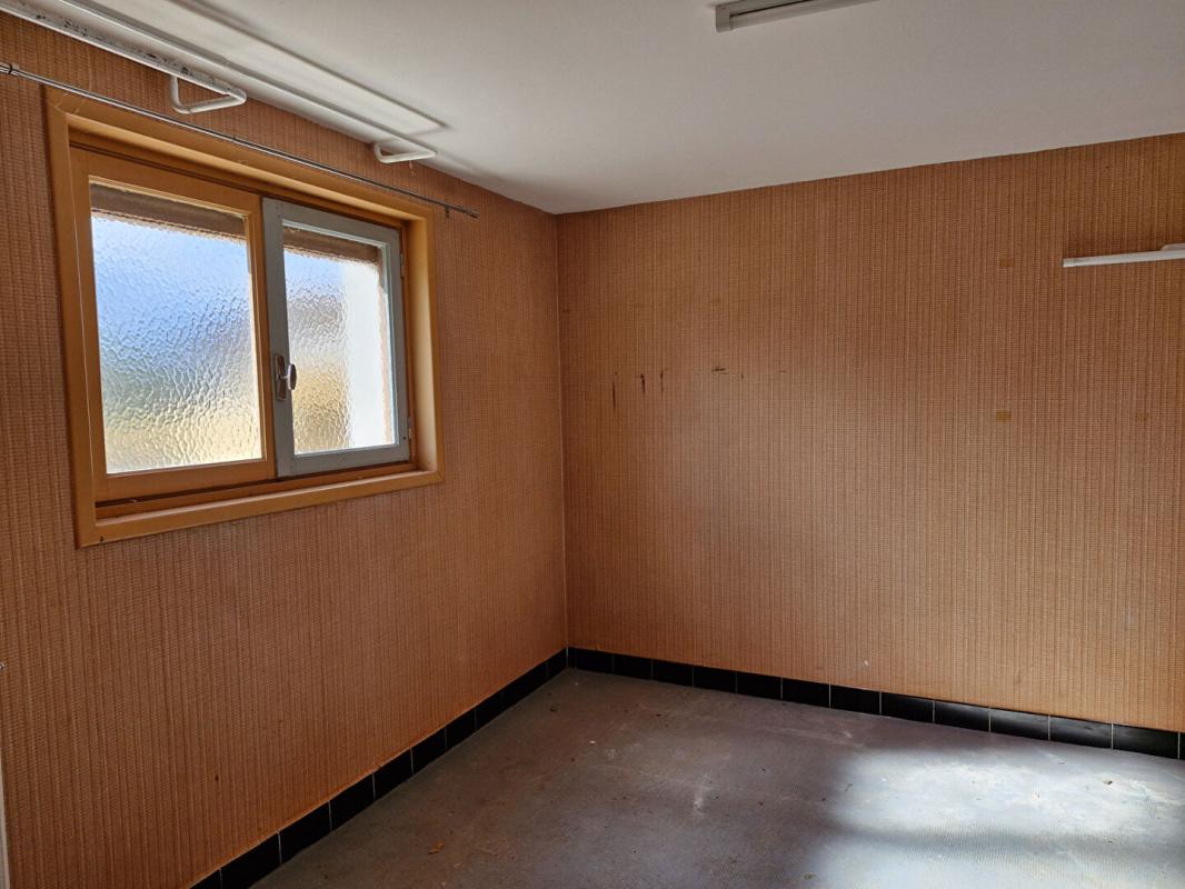 RIORGES RIORGES - MAISON INDIVIDUELLE + TERRAIN 9