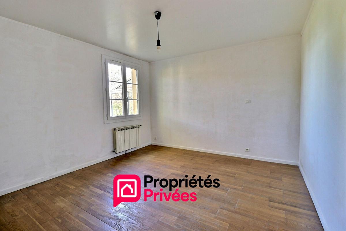 UZES Uzès, direction Nimes, Villa indépendante 4