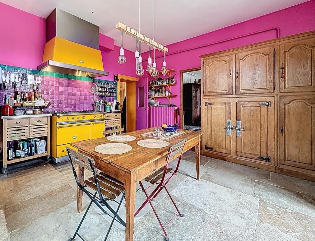 COMMARIN Demeure de prestige Commarin 12 pièce(s) 420 m2 entre PARIS et Lyon 6