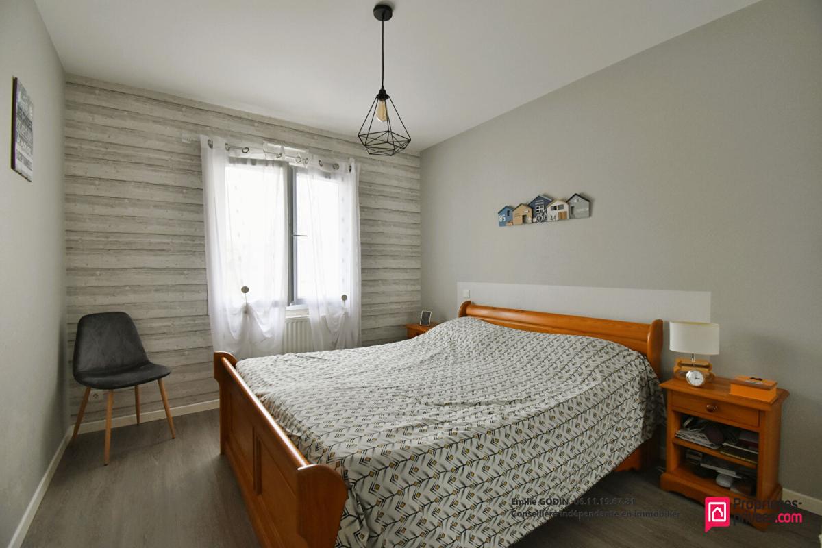 CHEMILLE EN ANJOU Maison Chemille En Anjou 5 pièce(s) 130 m2 6