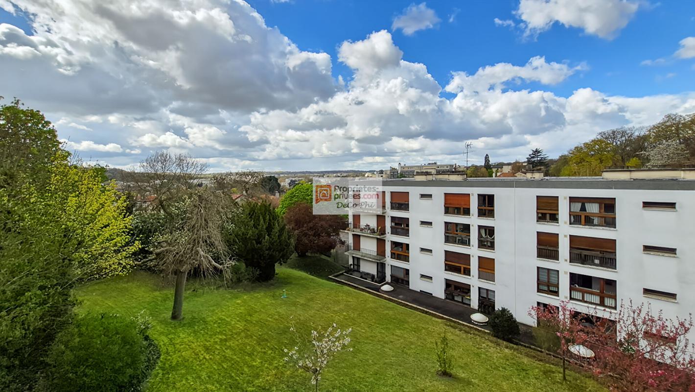 VIROFLAY Appartement  2 balcons 150 m2  calme  5 pièces  Viroflay 1