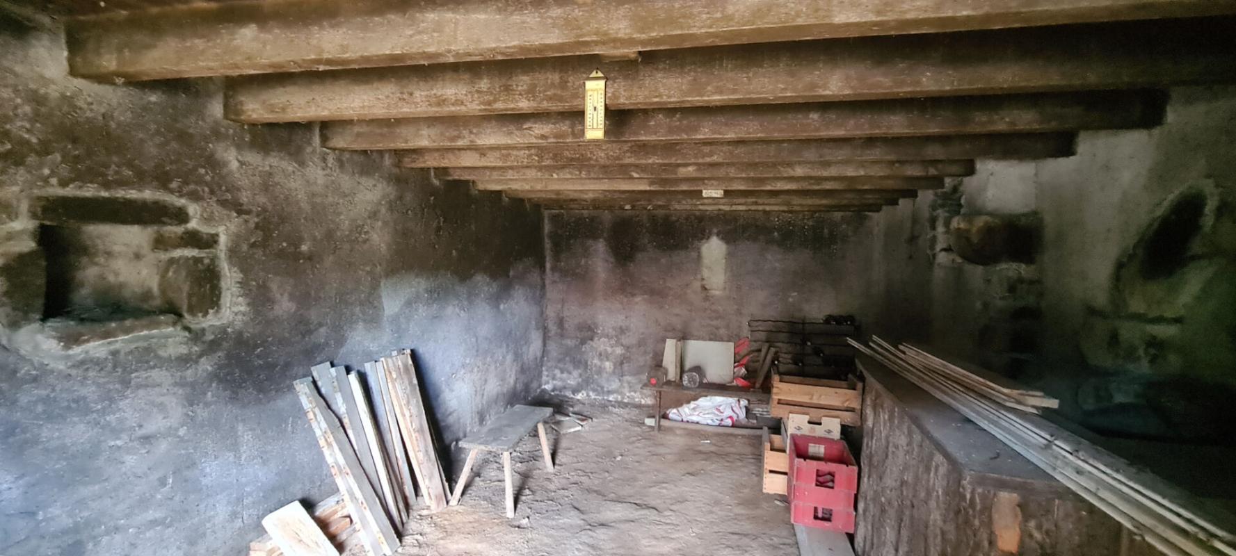 SAINT-HILAIRE-DE-CLISSON Grange à rénover Village Saint Hilaire De Clisson 75 M² sur terrain de 231 M² 11