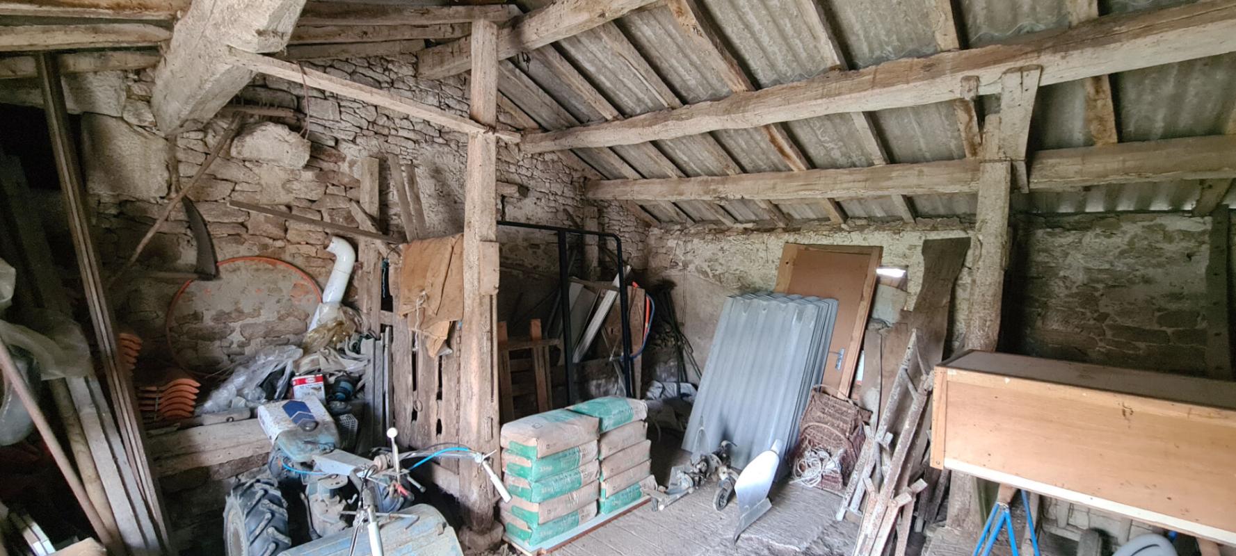 SAINT-HILAIRE-DE-CLISSON Grange à rénover Village Saint Hilaire De Clisson 75 M² sur terrain de 231 M² 9