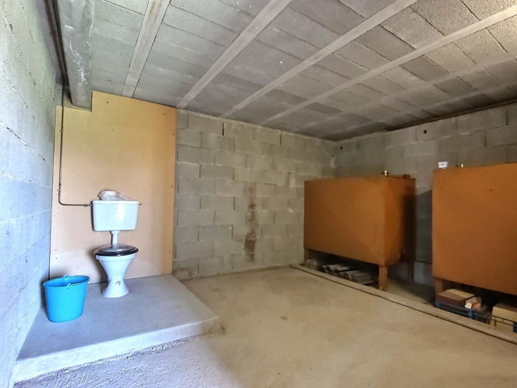 LES ABRETS EN DAUPHINé Maison avec vue dégagée sur les montagnes-Terrain 1737 m2- Fort potentiel 8