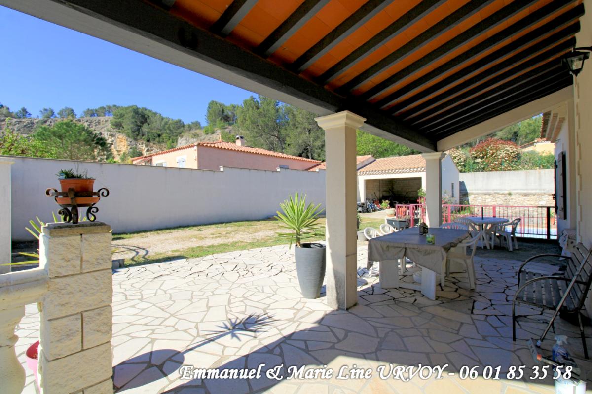 BEAUCAIRE 30300 BEAUCAIRE - Maison 174 m² - idéal familles nombreuses - piscine - jardin - dépendance 36 m² 13