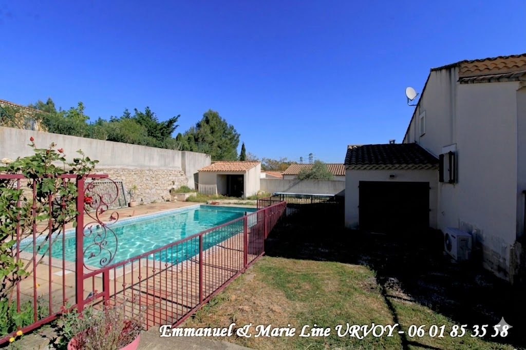 BEAUCAIRE 30300 BEAUCAIRE - Maison 174 m² - idéal familles nombreuses - piscine - jardin - dépendance 36 m² 2