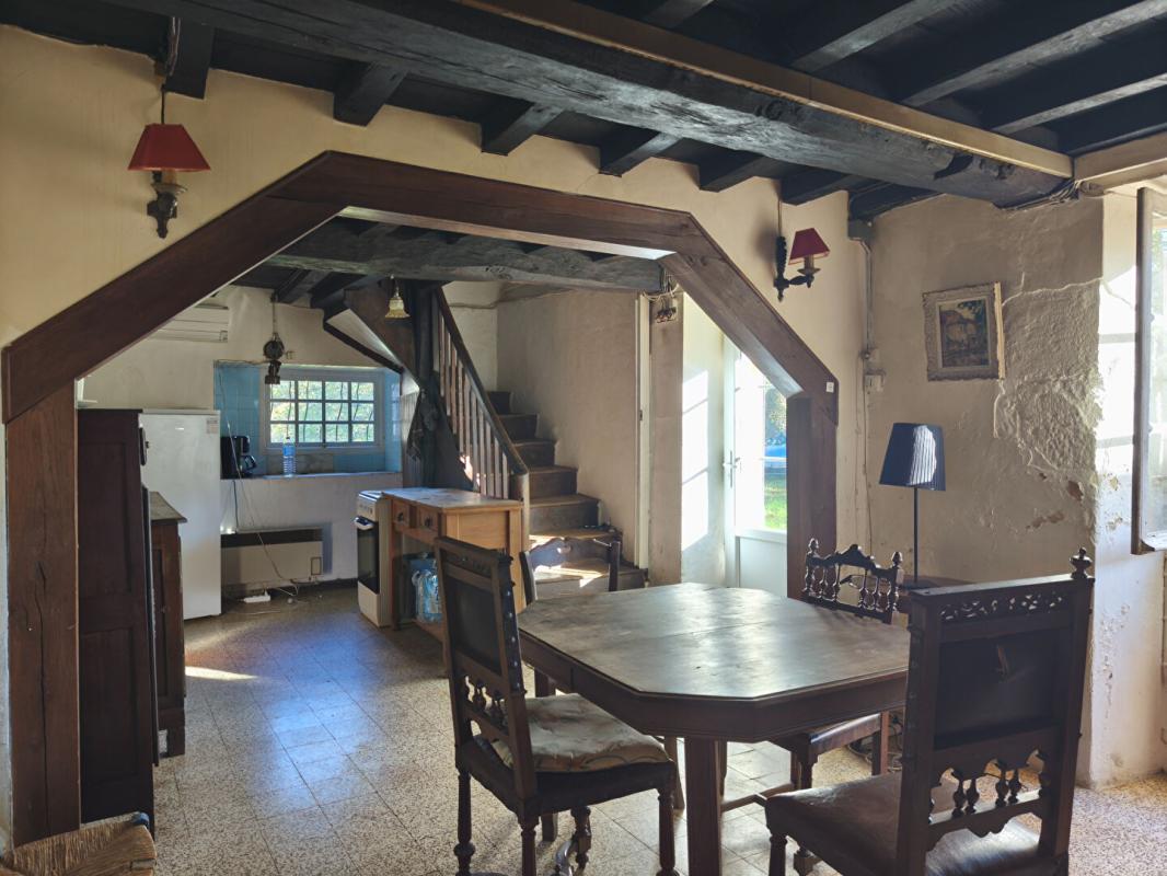VERGT A la campagne, au calme, bel ensemble en pierre à rénover, cachet, gros potentiel 7