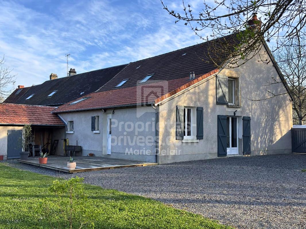 TRONSANGES Maison Tronsanges 5 pièce(s) 146 m2 1