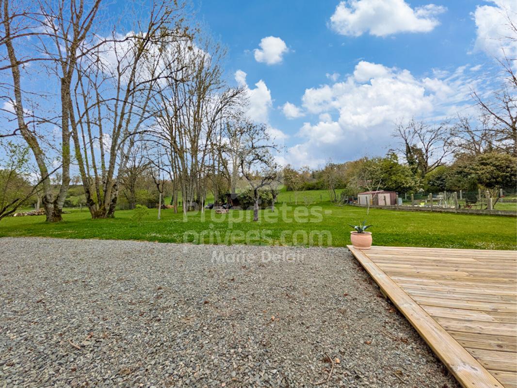 TRONSANGES Maison Tronsanges 5 pièce(s) 146 m2 13