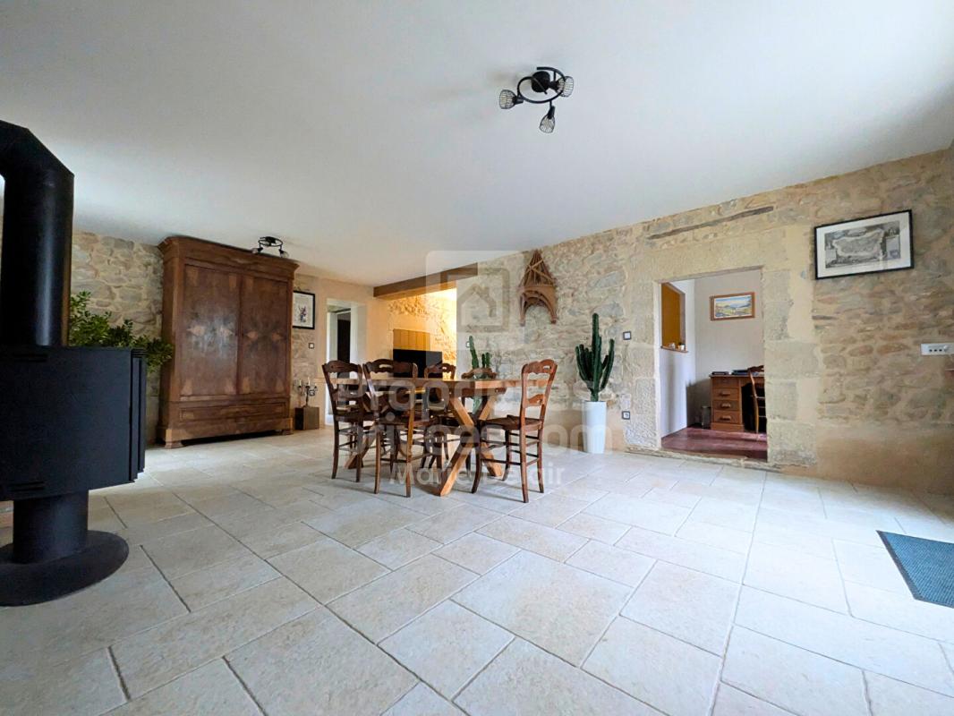 TRONSANGES Maison Tronsanges 5 pièce(s) 146 m2 3