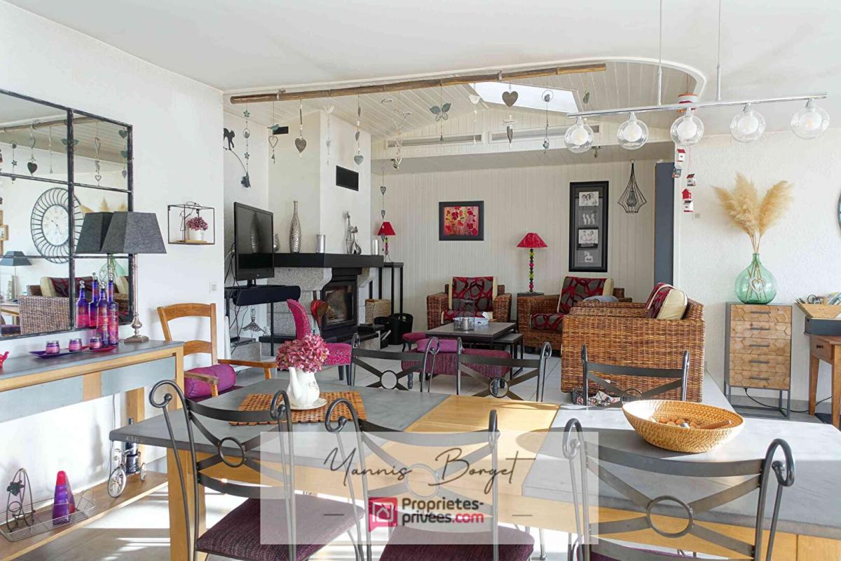 CHAVAGNES-EN-PAILLERS Ensemble immobilier avec double habitation - coeur de bourg de Chavagnes-en-Paillers 4