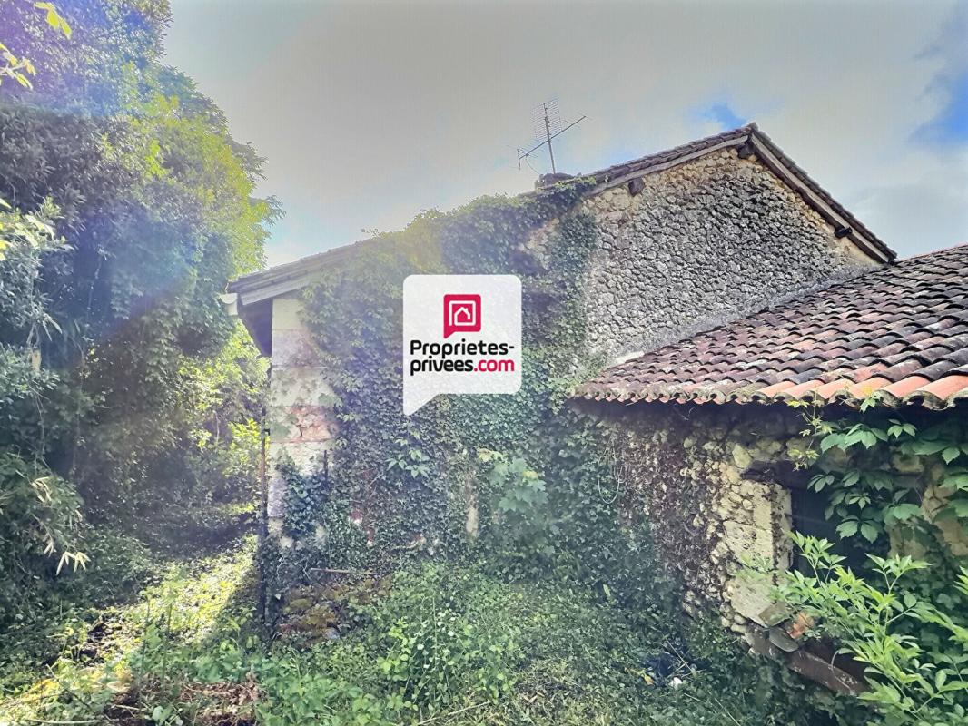 SAINT-AQUILIN Maison T2/3 d'env. 98m² à réhabiliter en plein coeur du bourg de SAINT-AQUILIN (24110) 13