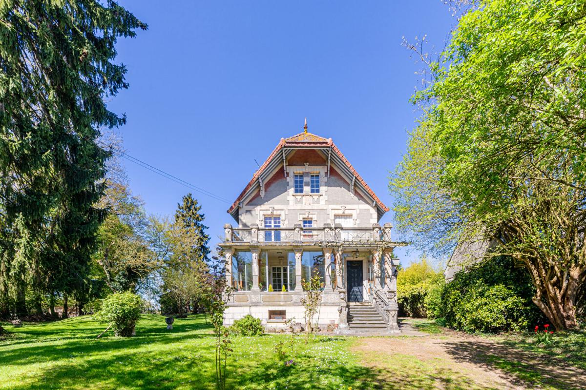 NOAILLES Propriété art déco années 30 1