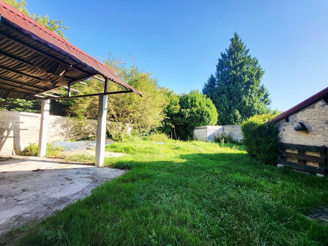 SACLAS Maison en pierre, 6 pièces, jardin et grange 15