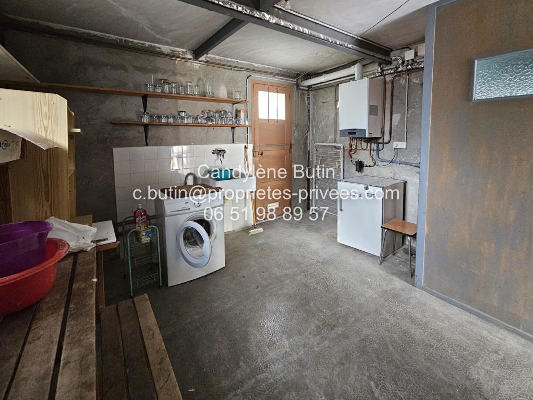 BEZIERS maison de ville avec extérieur et garage 12