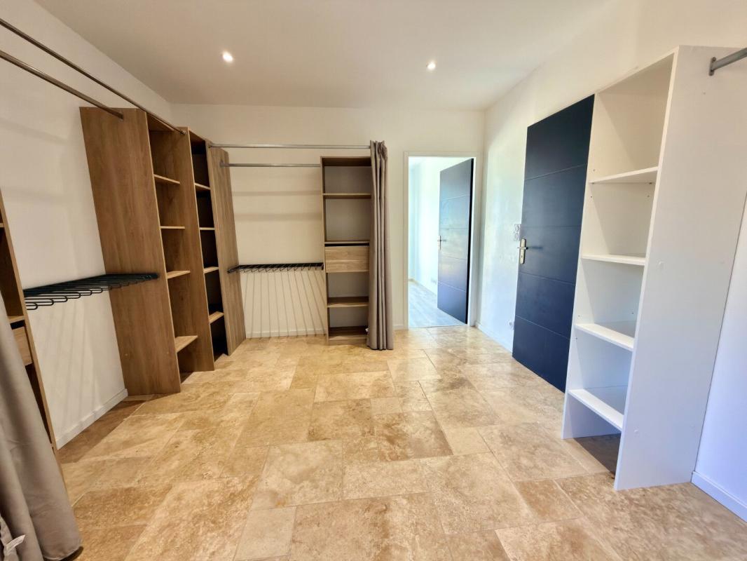 ARCAMBAL Maison 4 pièces récente de plain-pied, proche Cahors 11