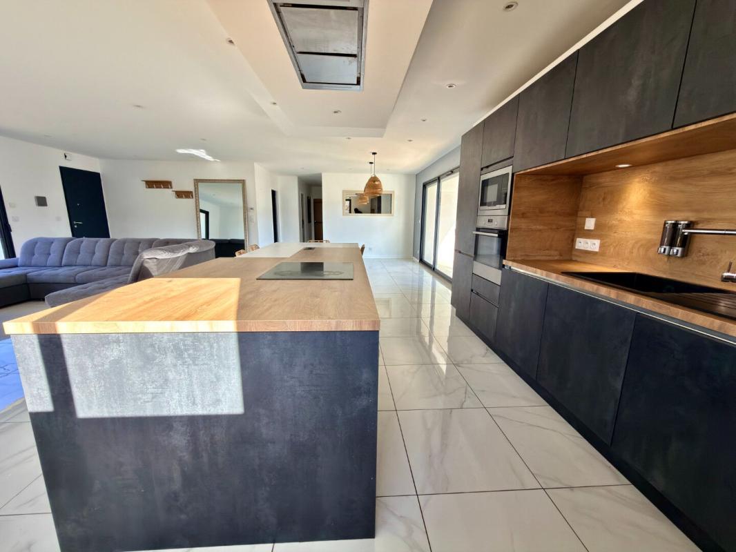 ARCAMBAL Maison 4 pièces récente de plain-pied, proche Cahors 8