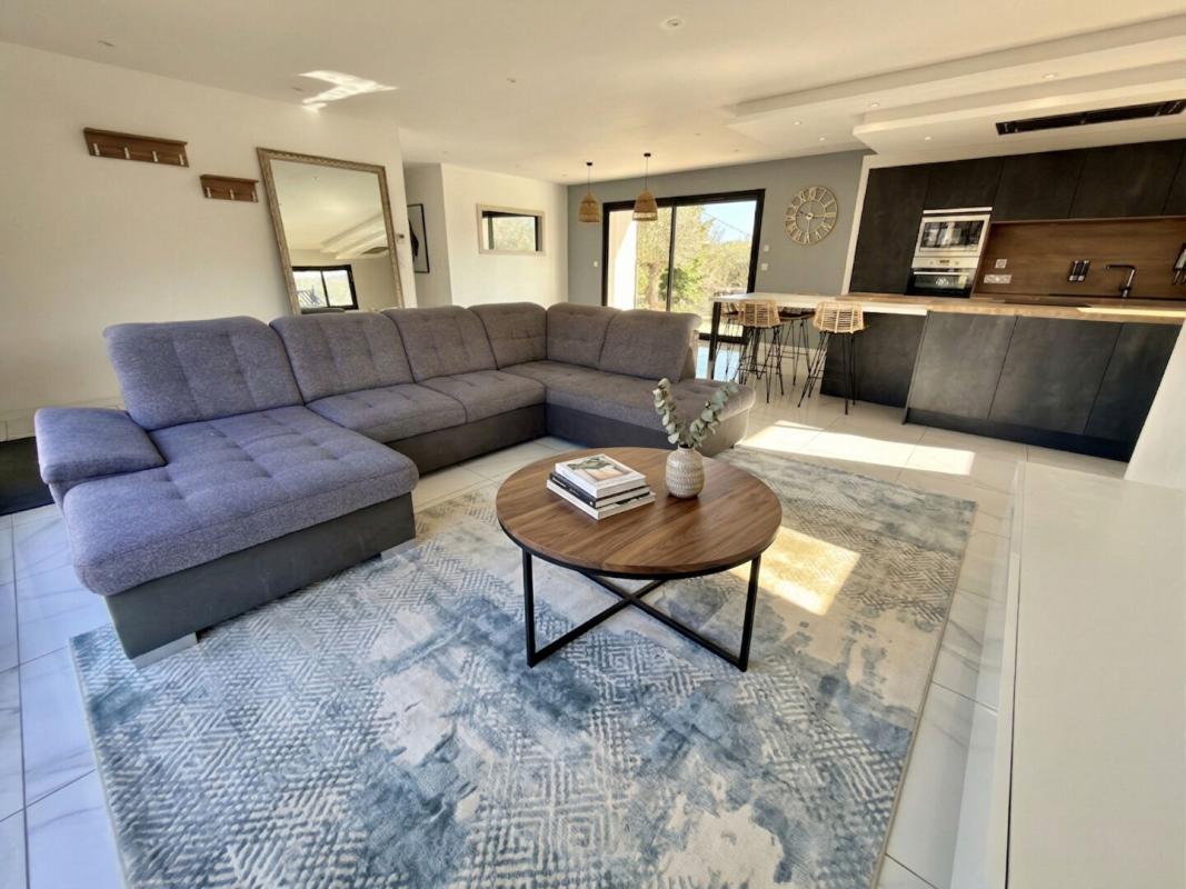 ARCAMBAL Maison 4 pièces récente de plain-pied, proche Cahors 9