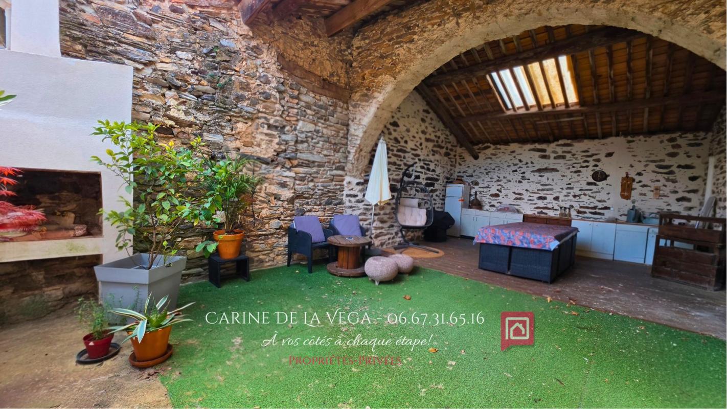 FOS FOS (34) - Maison de village rénovée avec terrasse 60 m² et 6 caves - 126 m² de charme 2