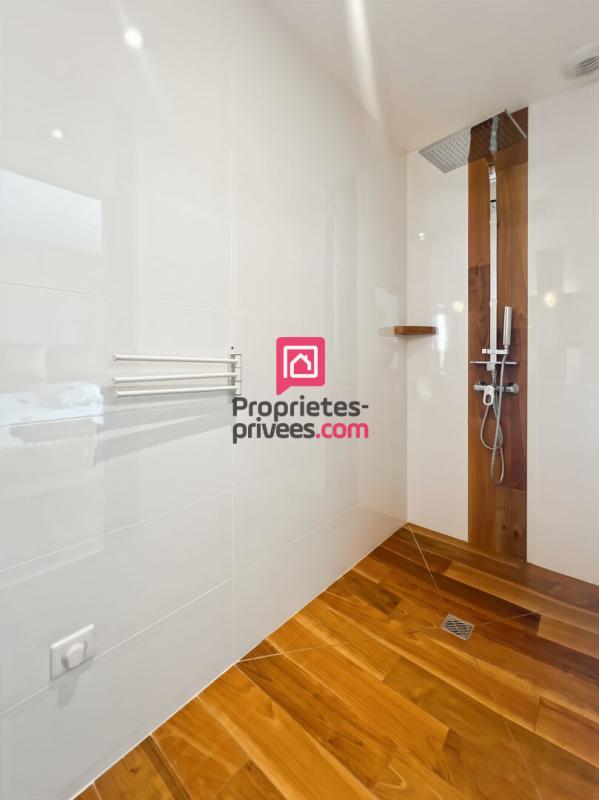 BAZAS Maison de 200m² avec 4 chambres et piscine 12