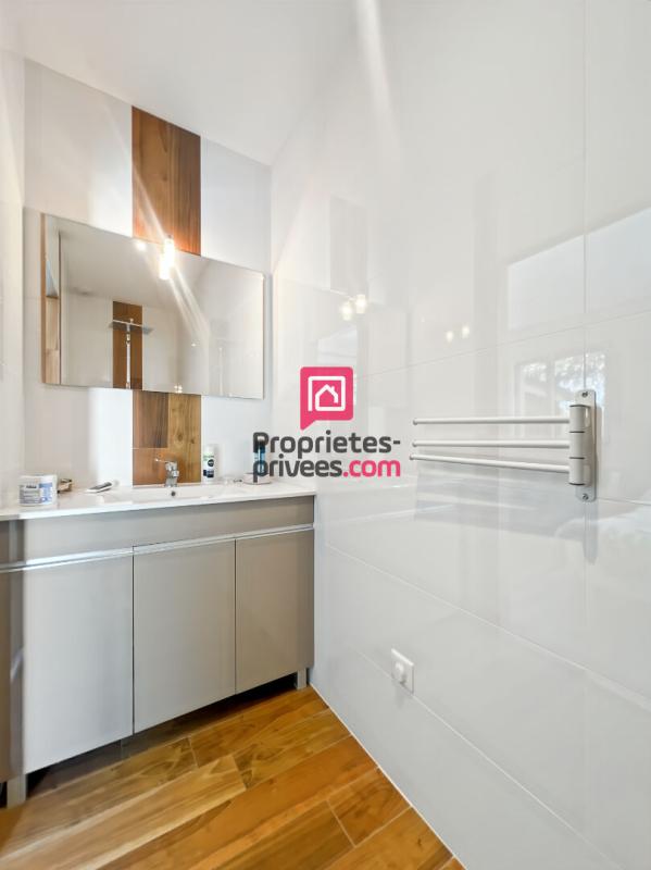 BAZAS Maison de 200m² avec 4 chambres et piscine 13