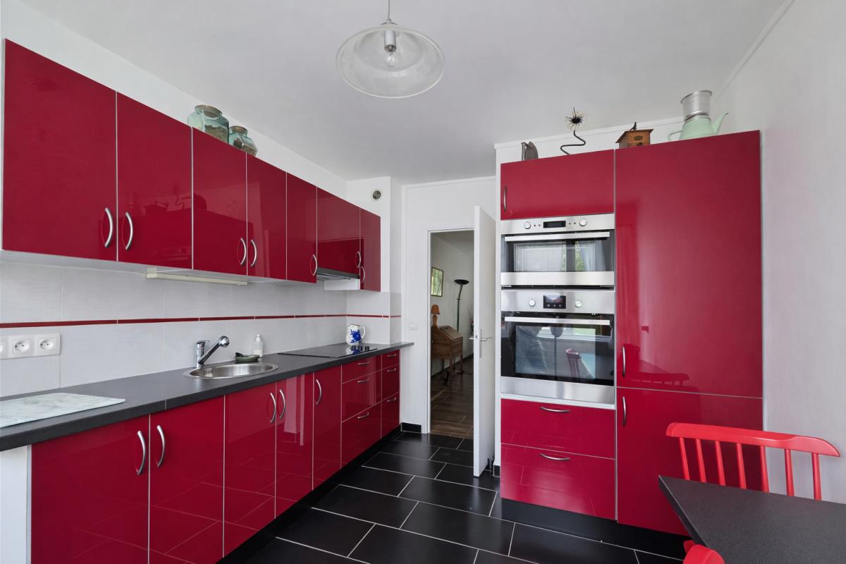 FONTENAY-LE-FLEURY Appartement Fontenay Le Fleury 3 pièce(s) 55 m2 3