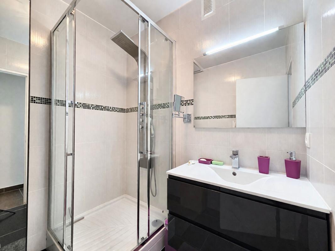 FONTENAY-LE-FLEURY Appartement Fontenay Le Fleury 3 pièce(s) 55 m2 6