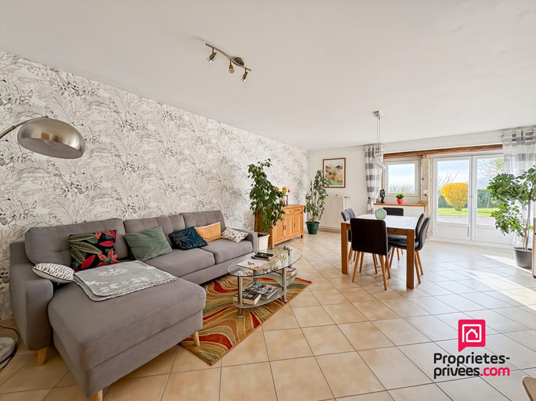 POUILLY-EN-AUXOIS Charmante Maison en pierres avec jardin et dépendance proche Pouilly en Auxois 1