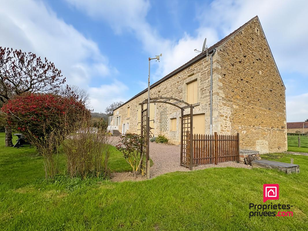 POUILLY-EN-AUXOIS Charmante Maison en pierres avec jardin et dépendance proche Pouilly en Auxois 10