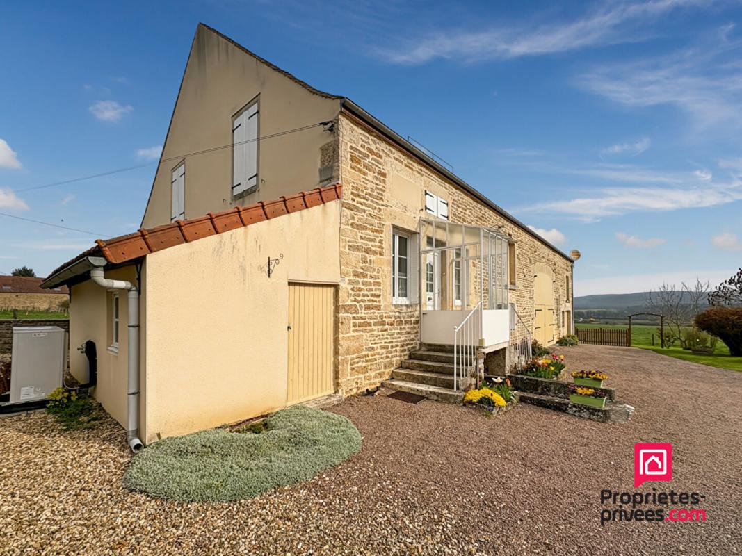 POUILLY-EN-AUXOIS Charmante Maison en pierres avec jardin et dépendance proche Pouilly en Auxois 9