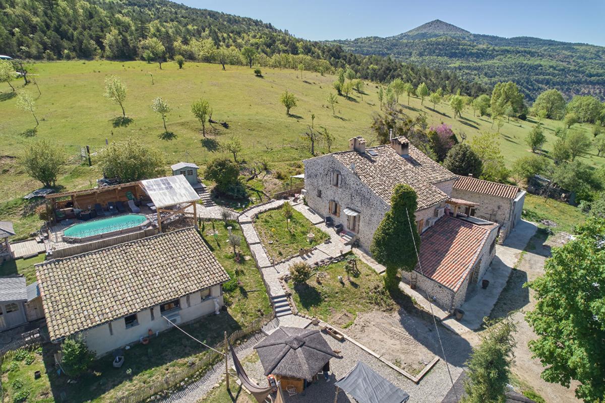 THOARD Maison Thoard 9 pièce(s) 1