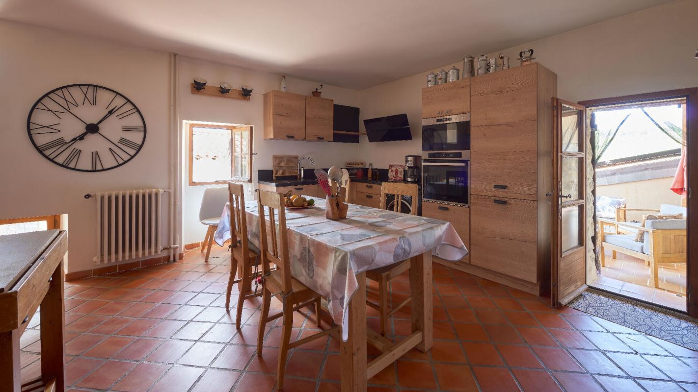 THOARD Maison Thoard 9 pièce(s) 12