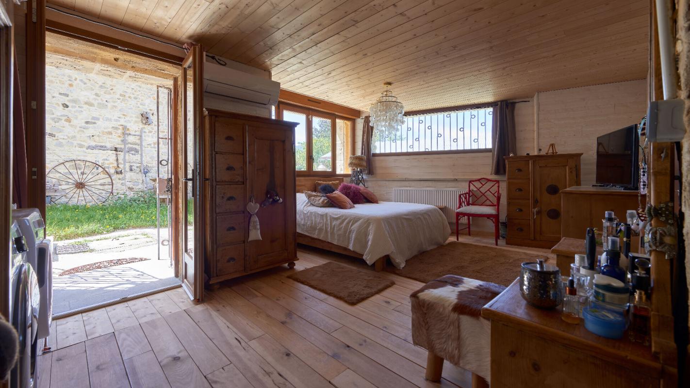 THOARD Maison Thoard 9 pièce(s) 17