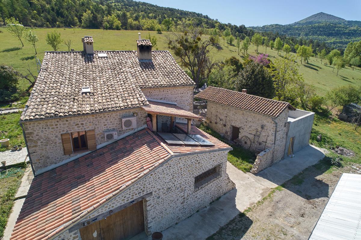 THOARD Maison Thoard 9 pièce(s) 6