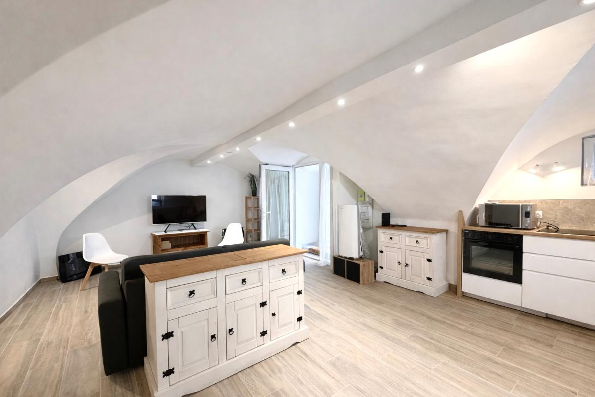 LE CANNET Appartement rénové Le Cannet limite Cannes 2 pièces 57 m2 duplex 6
