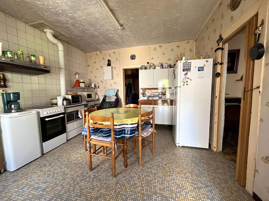 NOYON Maison Noyon 3 pièce(s) 61 m2 + 25 m² Véranda  et Terrain arboré 7