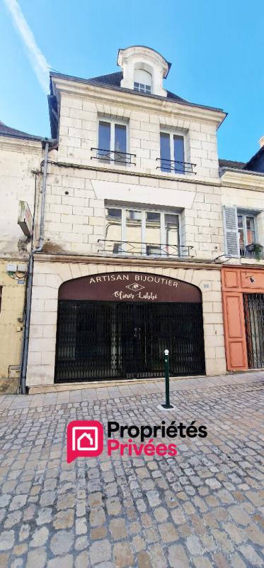 SAINT-AIGNAN Immeuble de 94 m² avec commerce et logement 3 pièces et 2 chambres 1