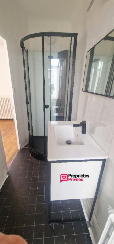 SAINT-AIGNAN Immeuble de 94 m² avec commerce et logement 3 pièces et 2 chambres 11